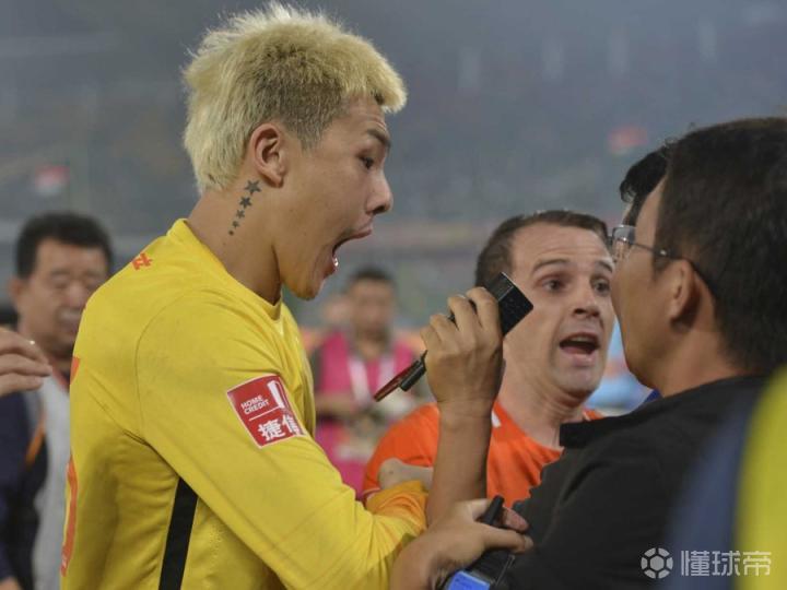 优德在线入口 -冲刺阶段瓦伦西亚伤情更新：德国杯节点到来，赛场秩序良好，团队化学反应显著 