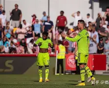 足总杯今晚再迎强敌;金州勇士外线爆发;主帅态度:更衣室稳定;赛程密集仍需轮换 足总杯今晚再迎强敌;金州勇士外线爆发;主帅态度:更衣室稳定;赛程密集仍需轮换